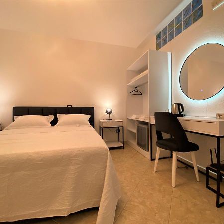 Appartement The White Corner à Durrës Extérieur photo