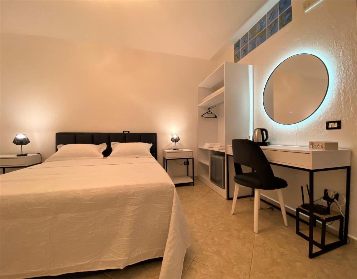 Appartement The White Corner à Durrës Extérieur photo